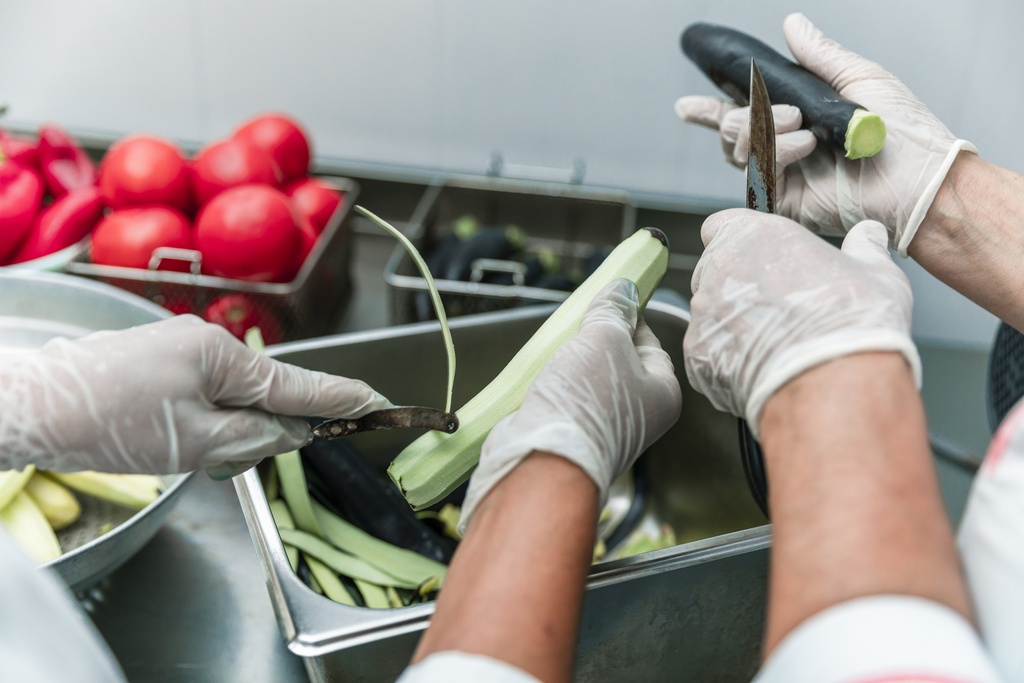 Higiene alimentaria en la atención al consumidor